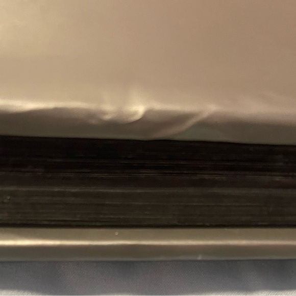 Walt Disney World Memories Photo Album. Holds 200 4x6 photos. - Picture 2 of 9